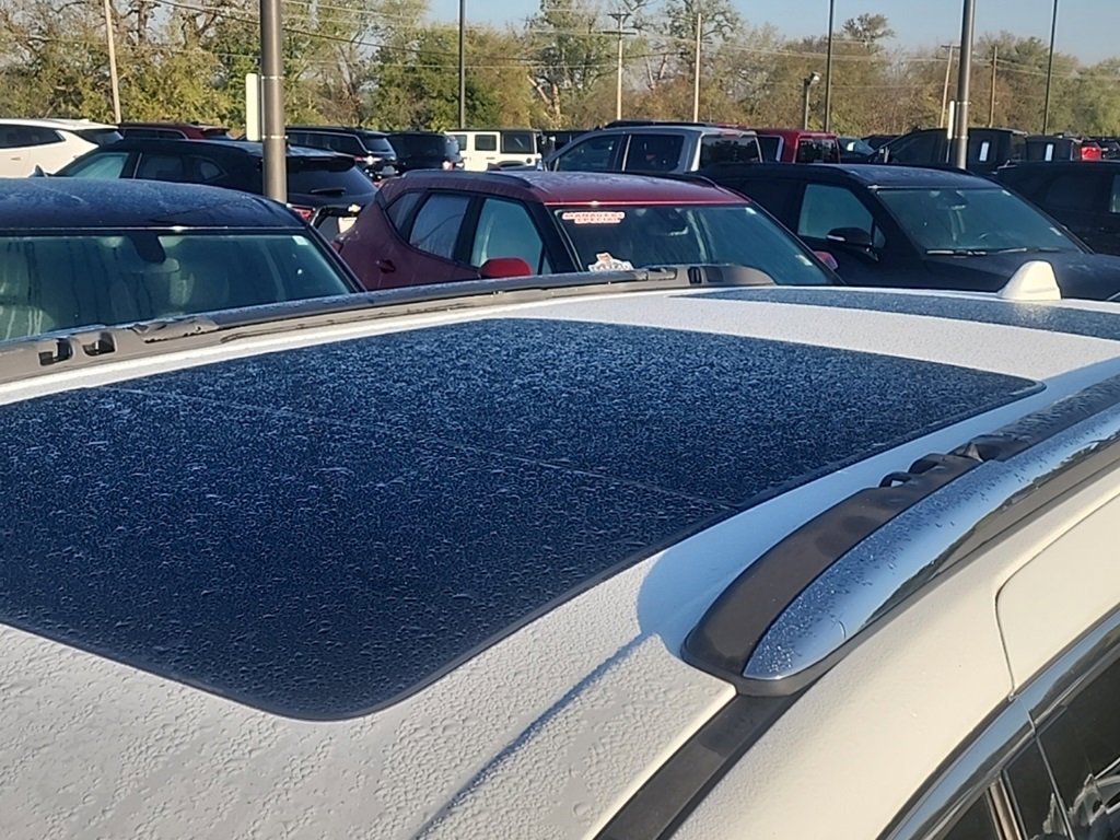2018 Chrysler Pacifica Hybrid Limited photo 3