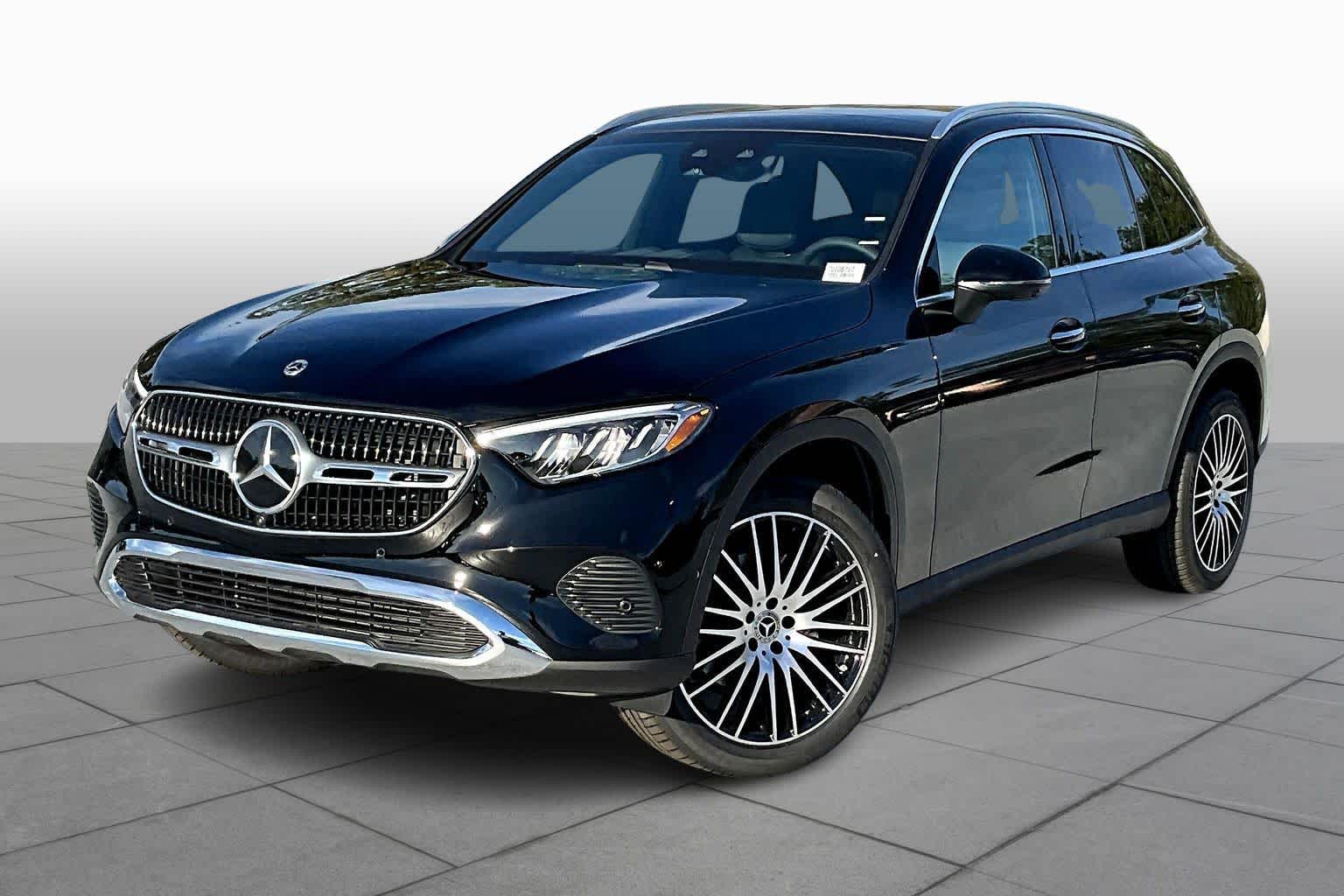 2026 Mercedes-Benz GLC Base's photo