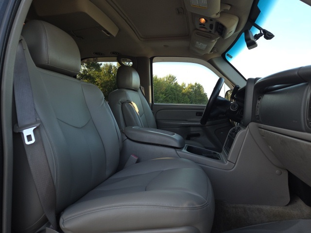 2005 Chevrolet Tahoe LT photo 15