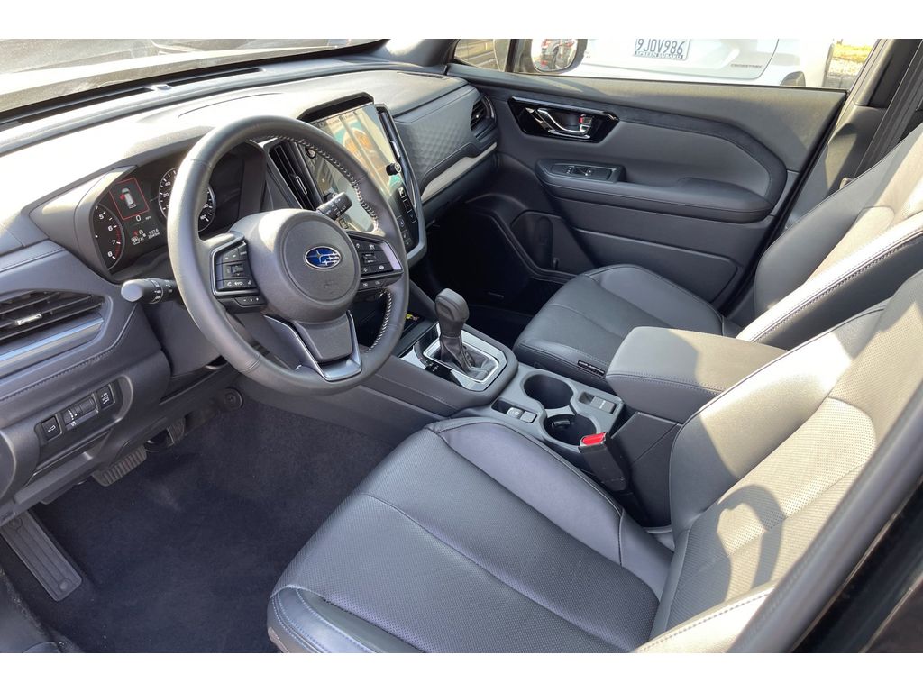 2025 Subaru Forester Limited photo 10