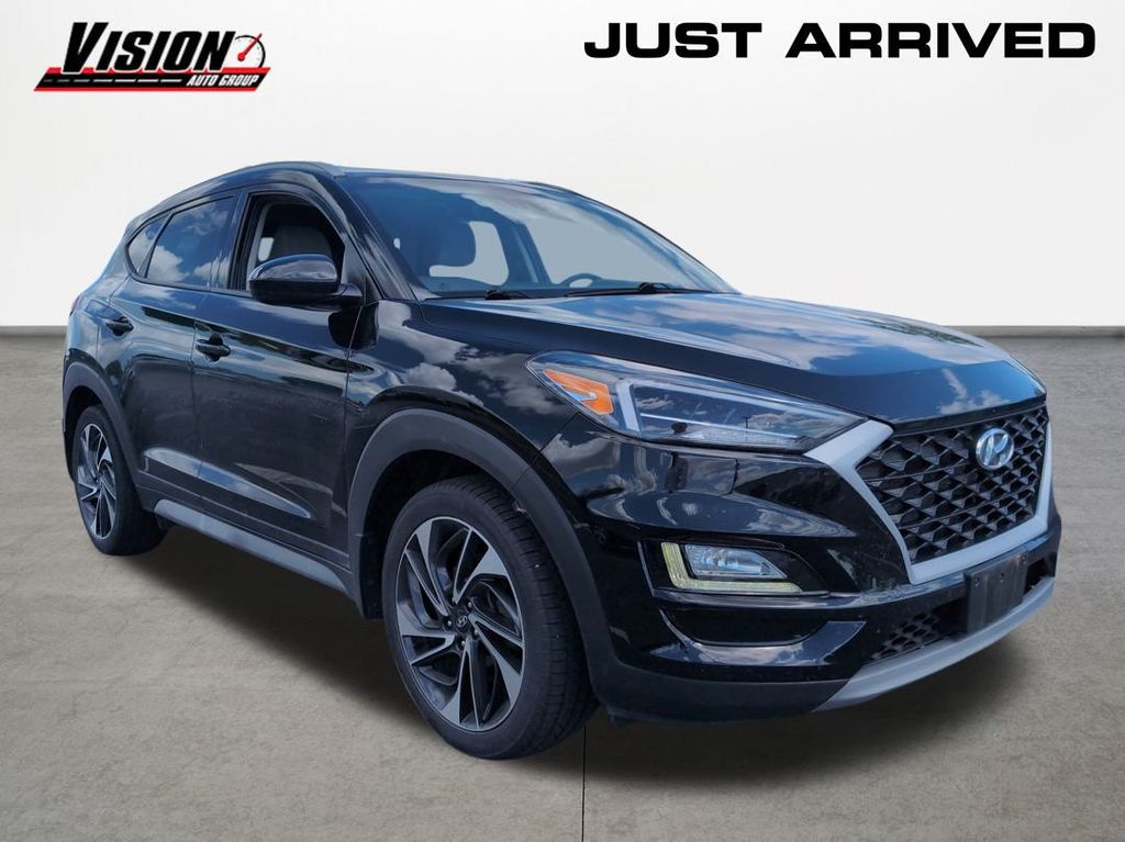 2019 Hyundai Tucson Sport photo 2