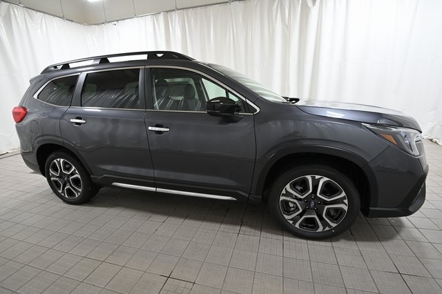 2025 Subaru Ascent Touring photo 13