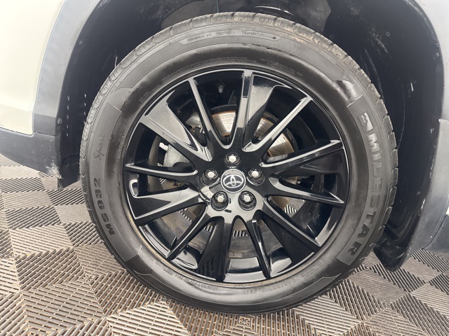 2019 Toyota Highlander Base photo 27