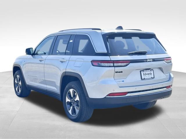 2023 Jeep Cherokee 4xe photo 4