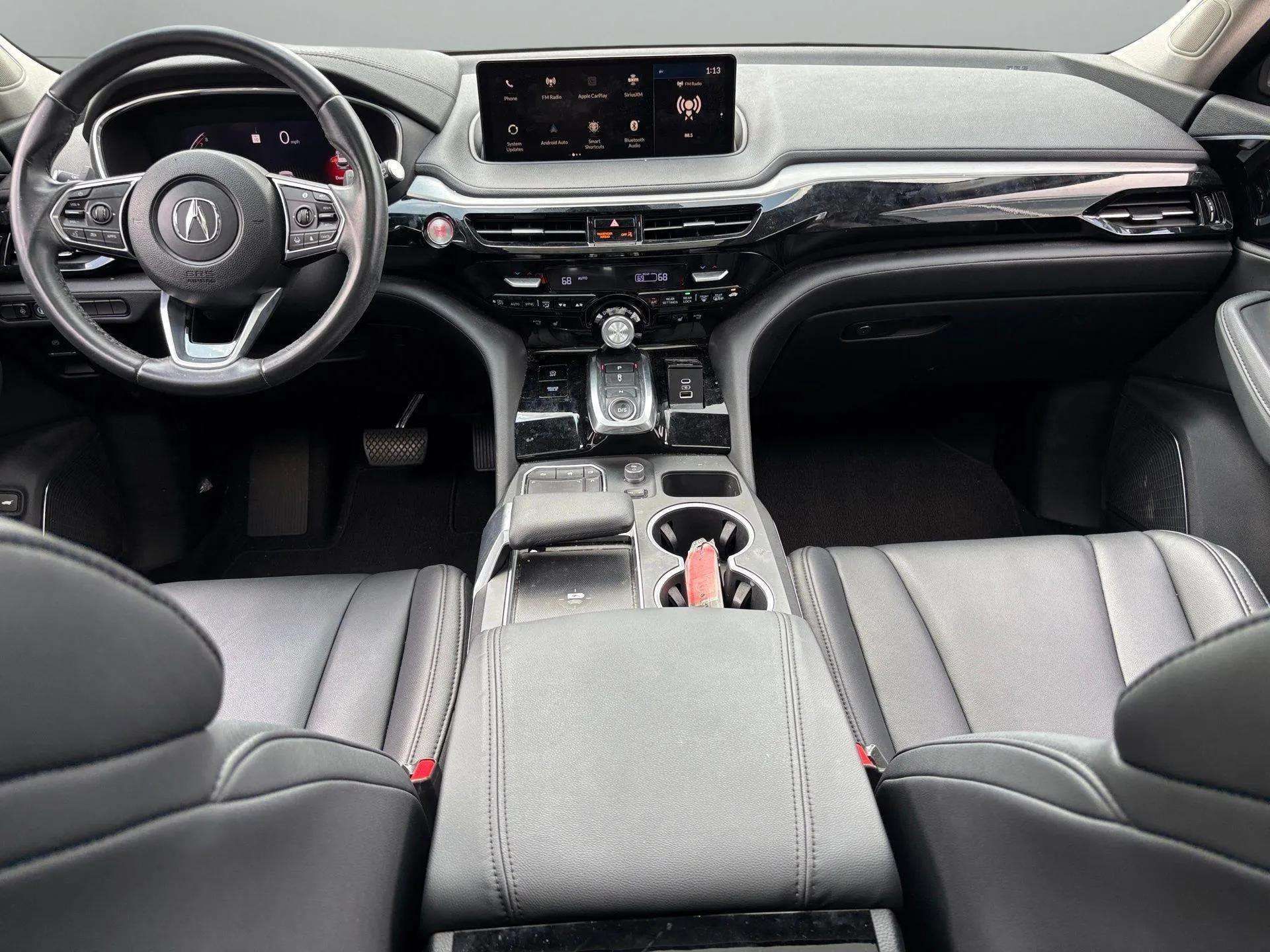 2023 Acura MDX photo 3