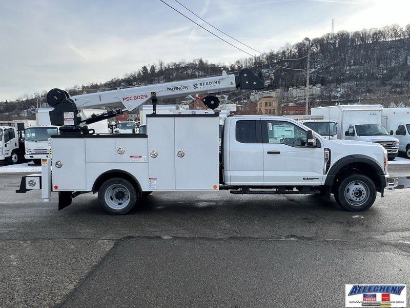 2026 Ford F-550 Super Duty Chassis Cab XL's photo