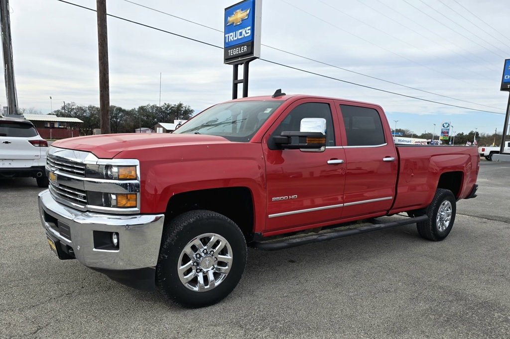 2015 Chevrolet Silverado HD LTZ's photo
