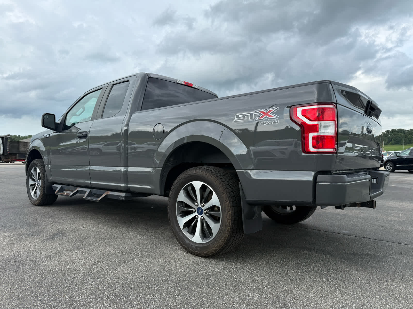 2020 Ford F-150 XL photo 3