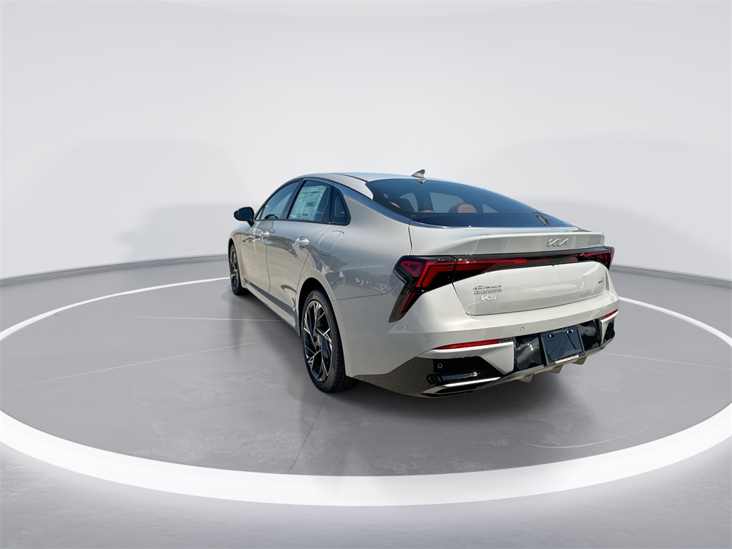 2026 Kia K5 GT-Line photo 6