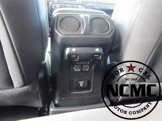 2023 Jeep Wrangler Rubicon 4xe photo 44