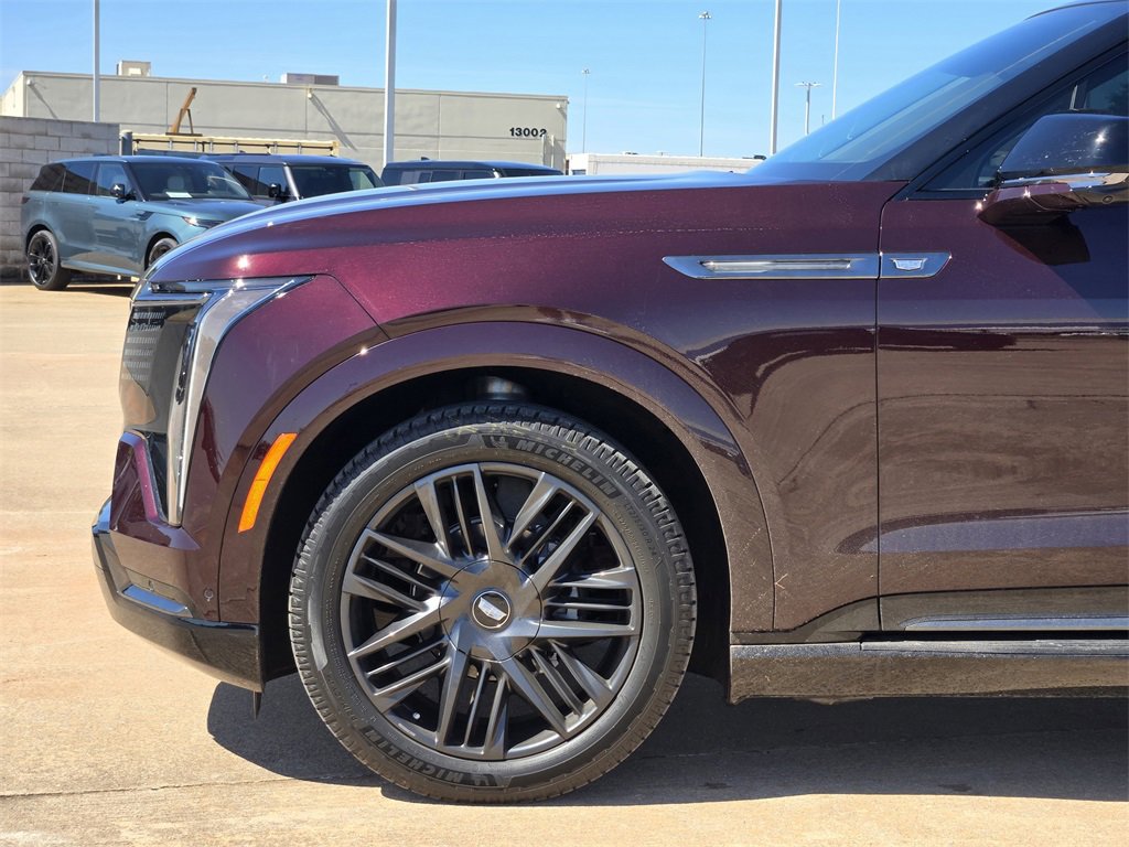 2025 Cadillac Escalade IQ Sport photo 4