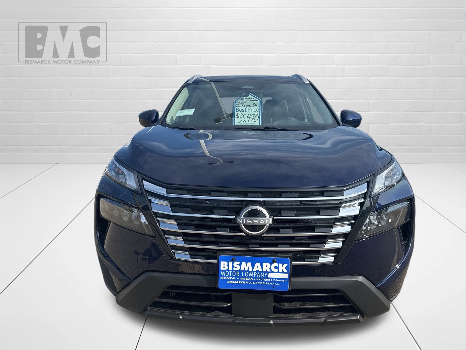 2026 Nissan Rogue SV photo 2