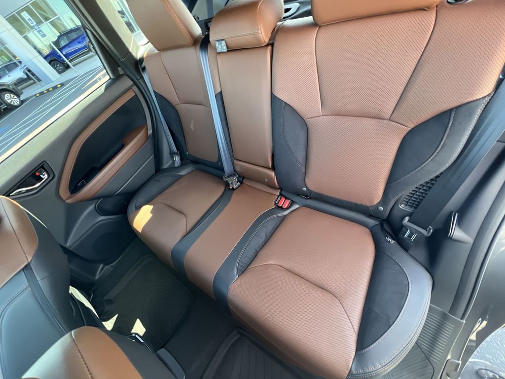 2025 Subaru Forester Touring photo 25