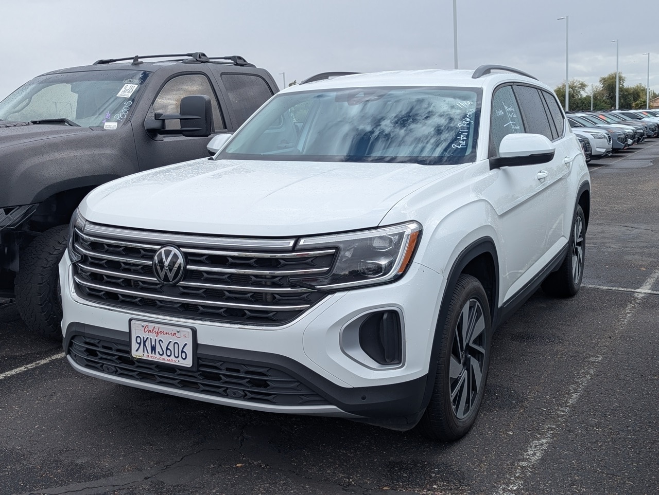 2024 Volkswagen Atlas SE w/Tech