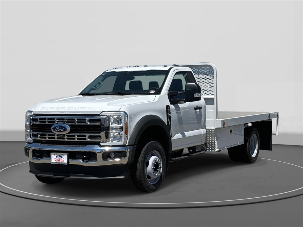 2024 Ford F-450 Super Duty Chassis Cab XL's photo