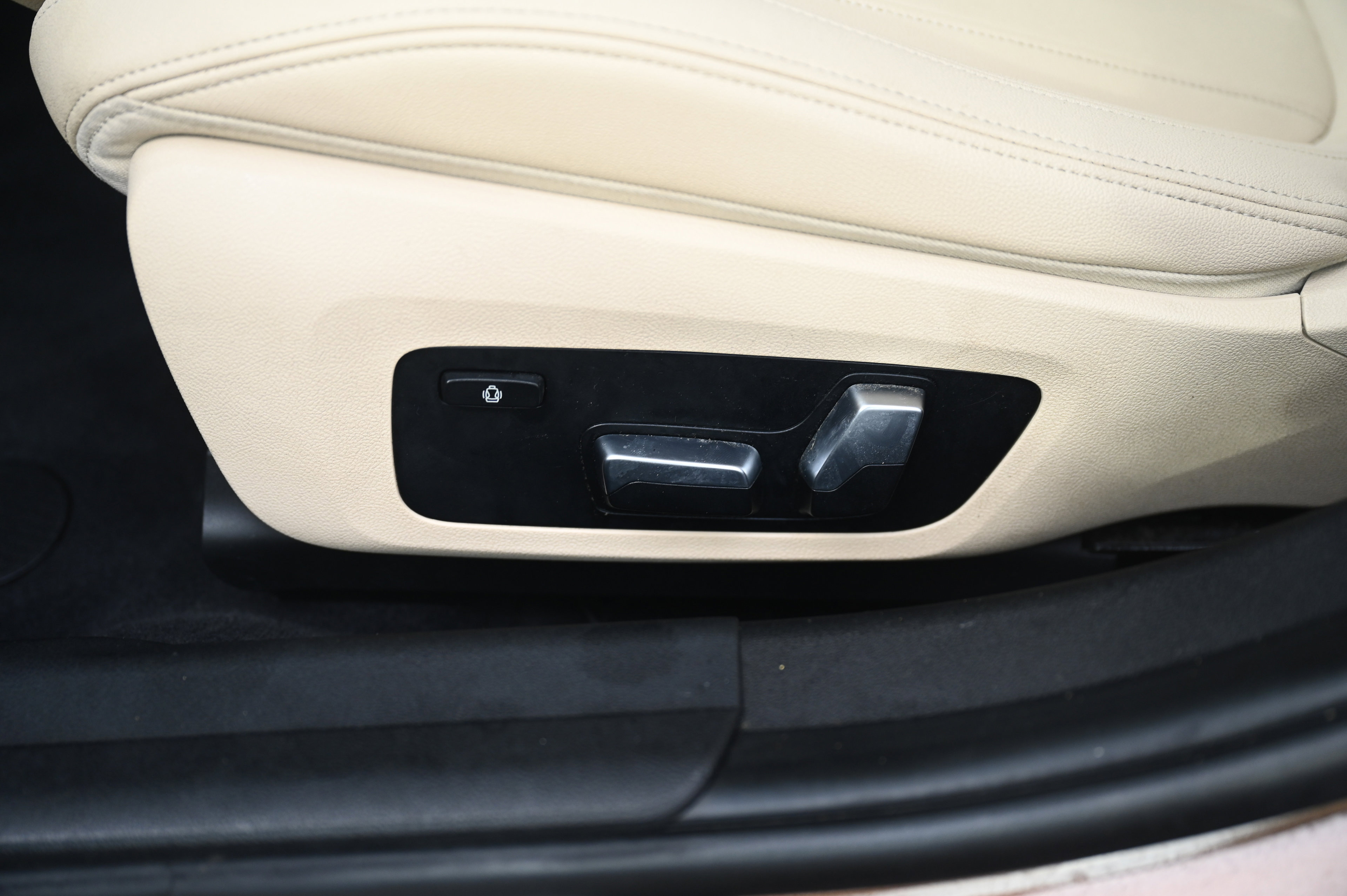 2019 Bmw 330i Sedan photo 10