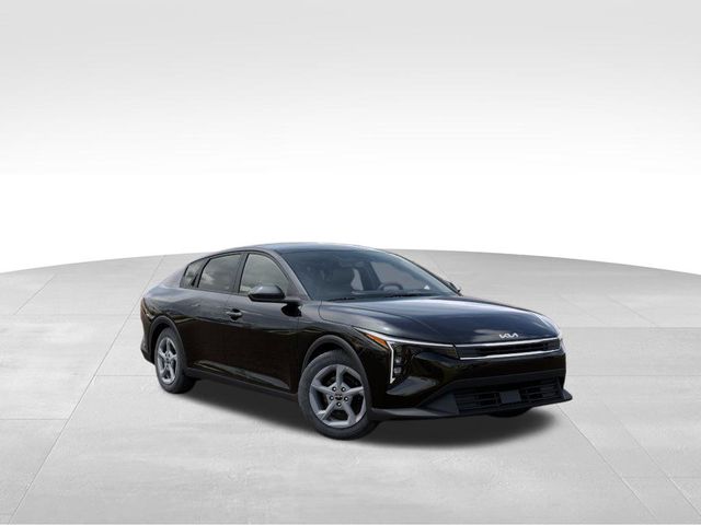 2025 Kia K4 LXS's photo