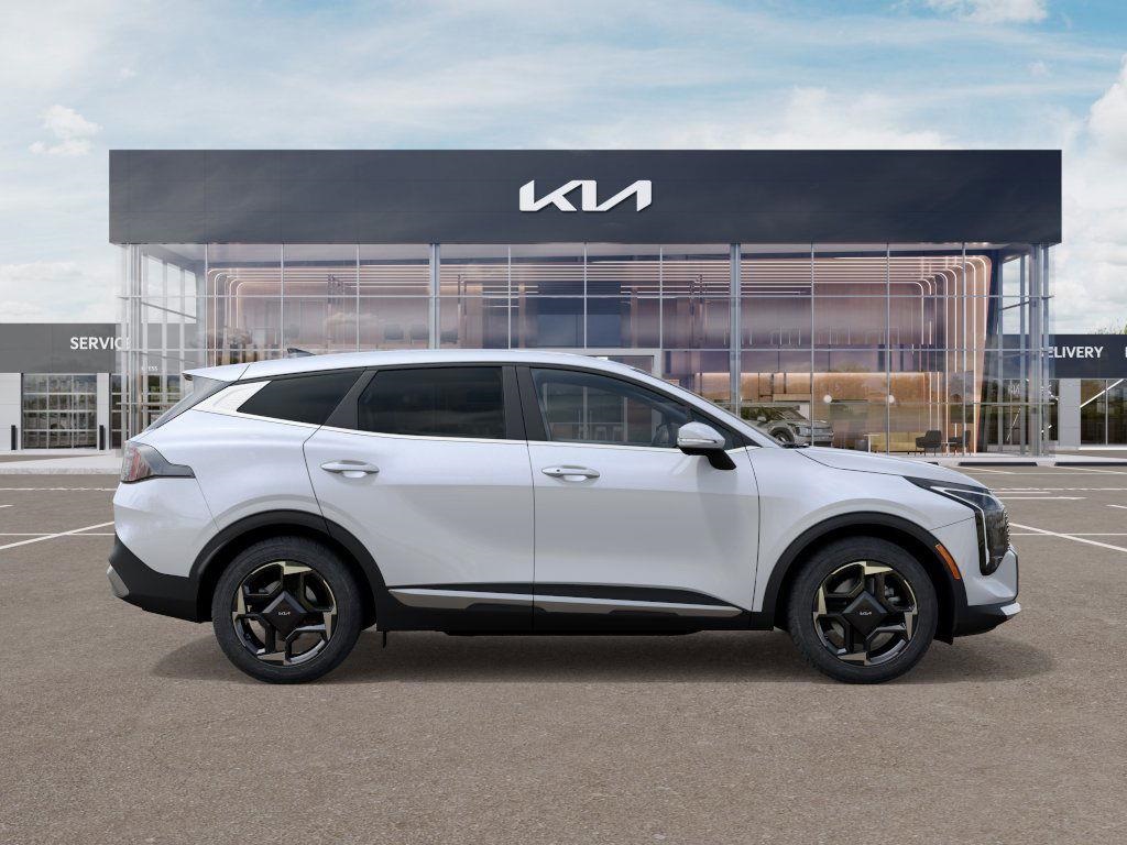 2026 Kia Sportage EX photo 6