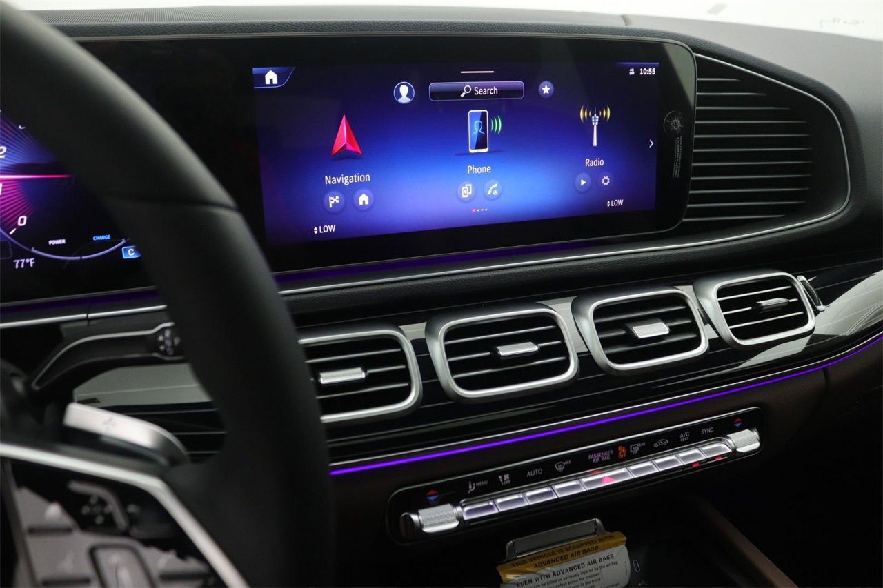 2025 Mercedes Benz GLE 450 4MATIC photo 4