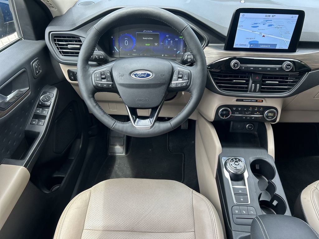2020 Ford Escape Titanium Hybrid photo 15