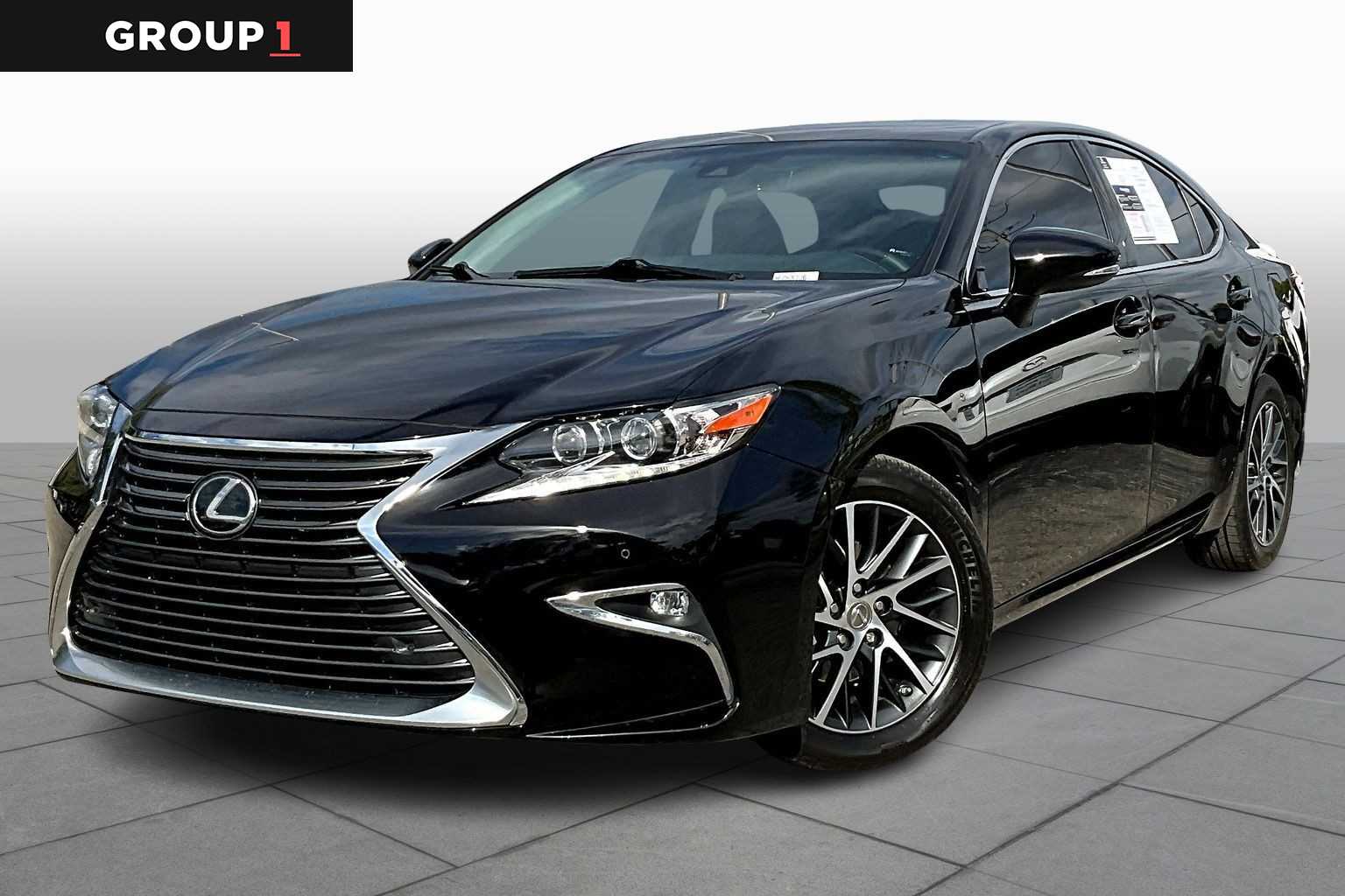 2017 Lexus ES 350's photo