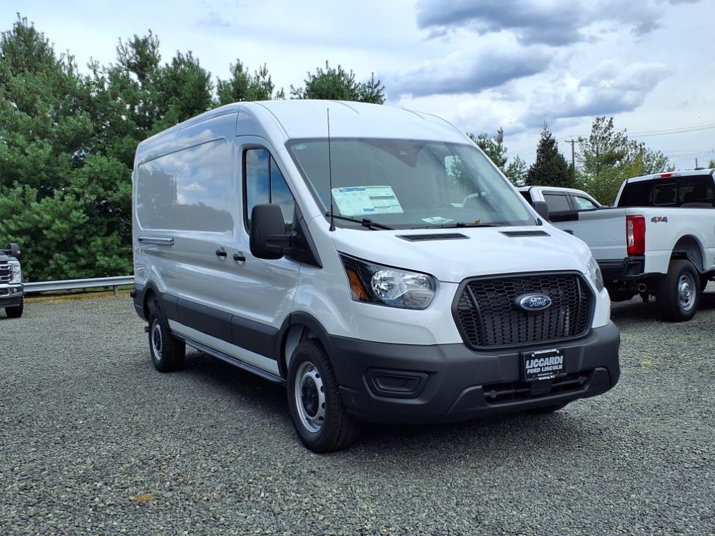 2025 Ford Transit Van Base's photo