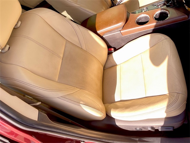 2015 Toyota Avalon Limited photo 15