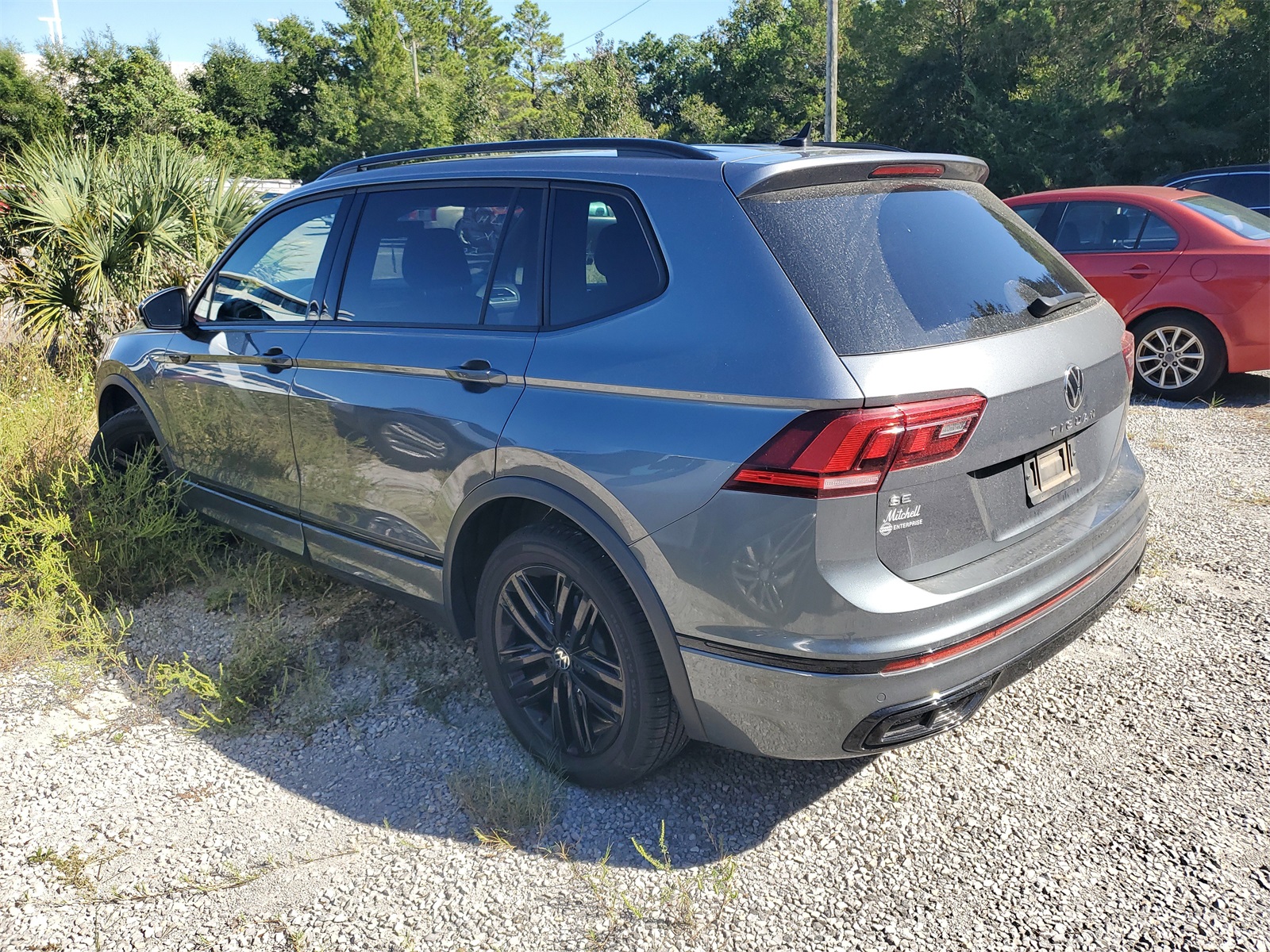 2022 Volkswagen Tiguan SE R-Line Black photo 3