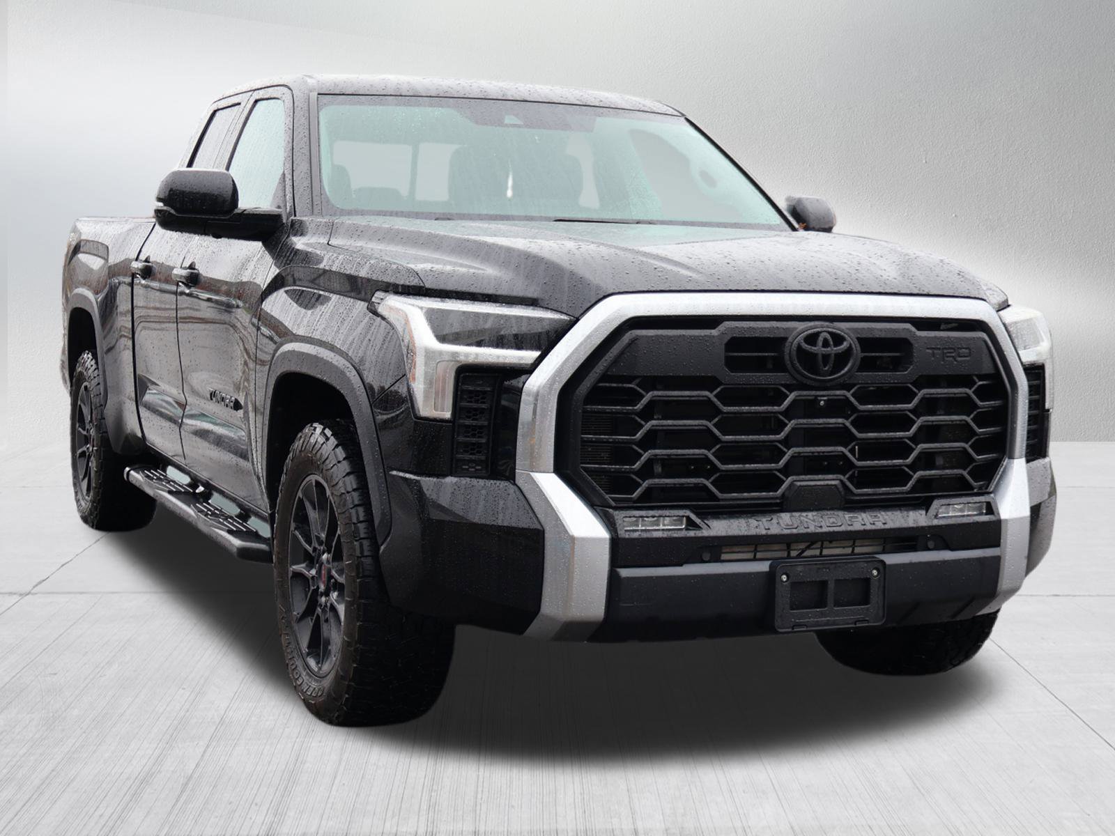 2022 Toyota Tundra Limited's photo