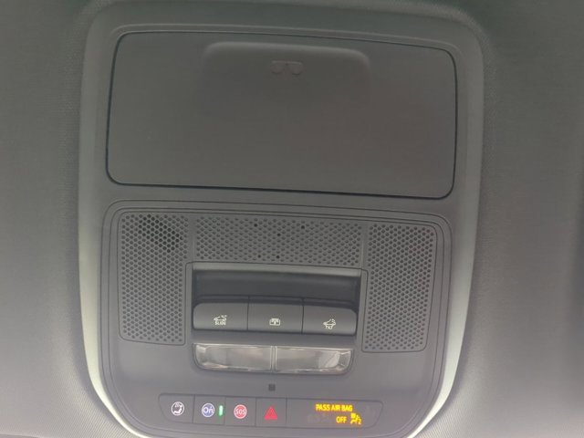2026 Gmc Acadia Elevation photo 3