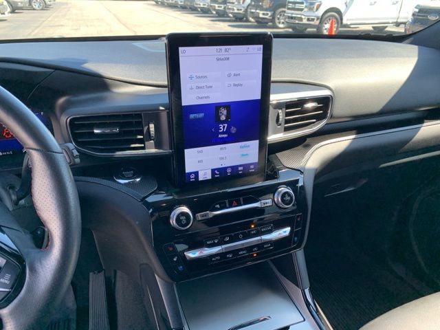 2024 Ford Explorer ST photo 17