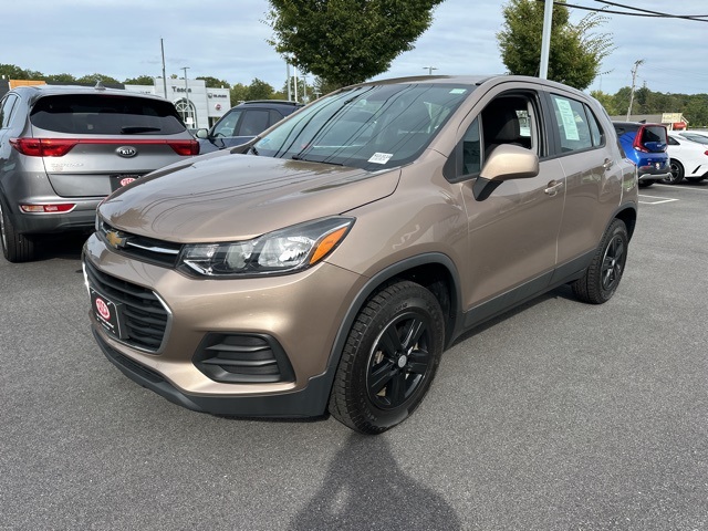 2018 Chevrolet Trax LS photo 3