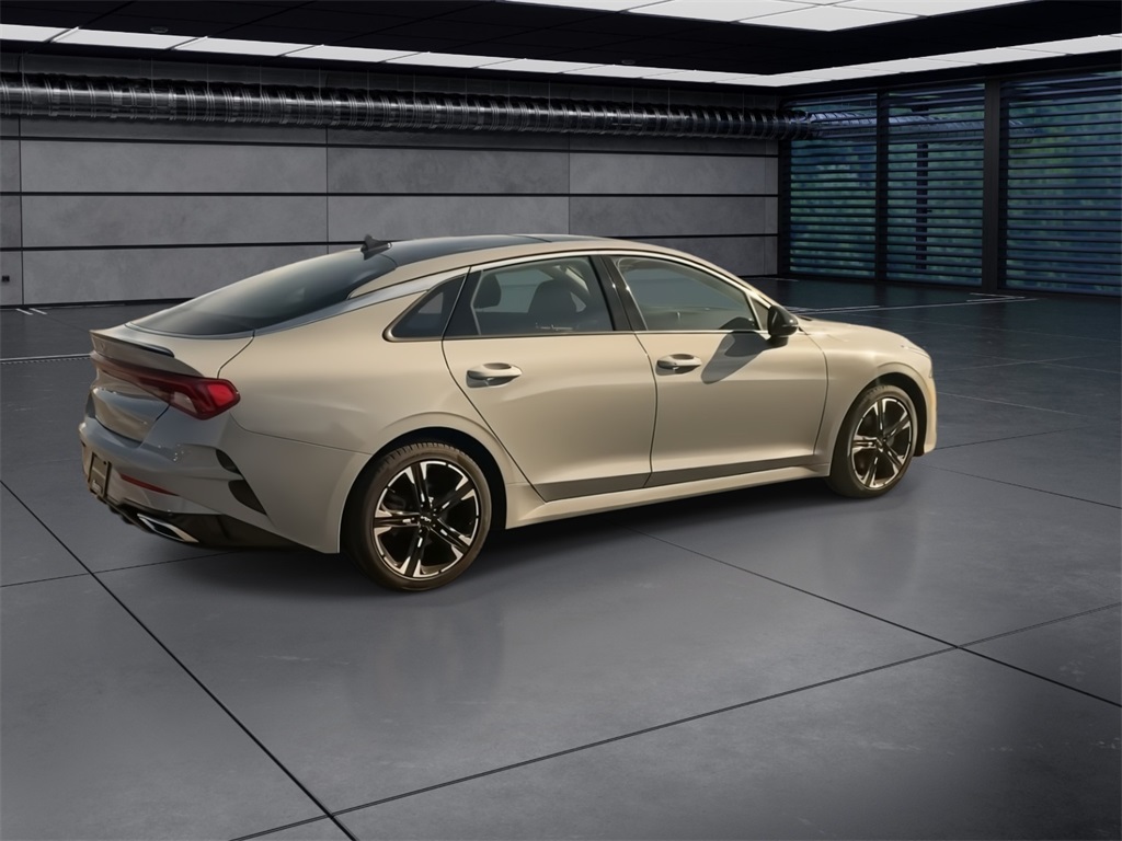 2024 Kia K5 GT-Line photo 2