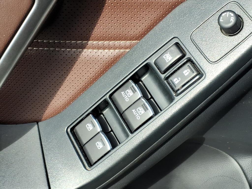 2018 Subaru Forester Touring photo 6