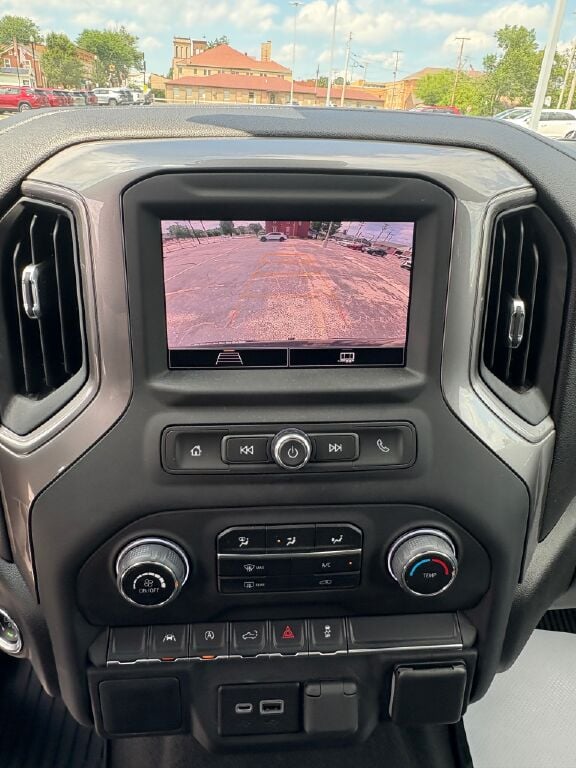 2024 Chevrolet Trax photo 3