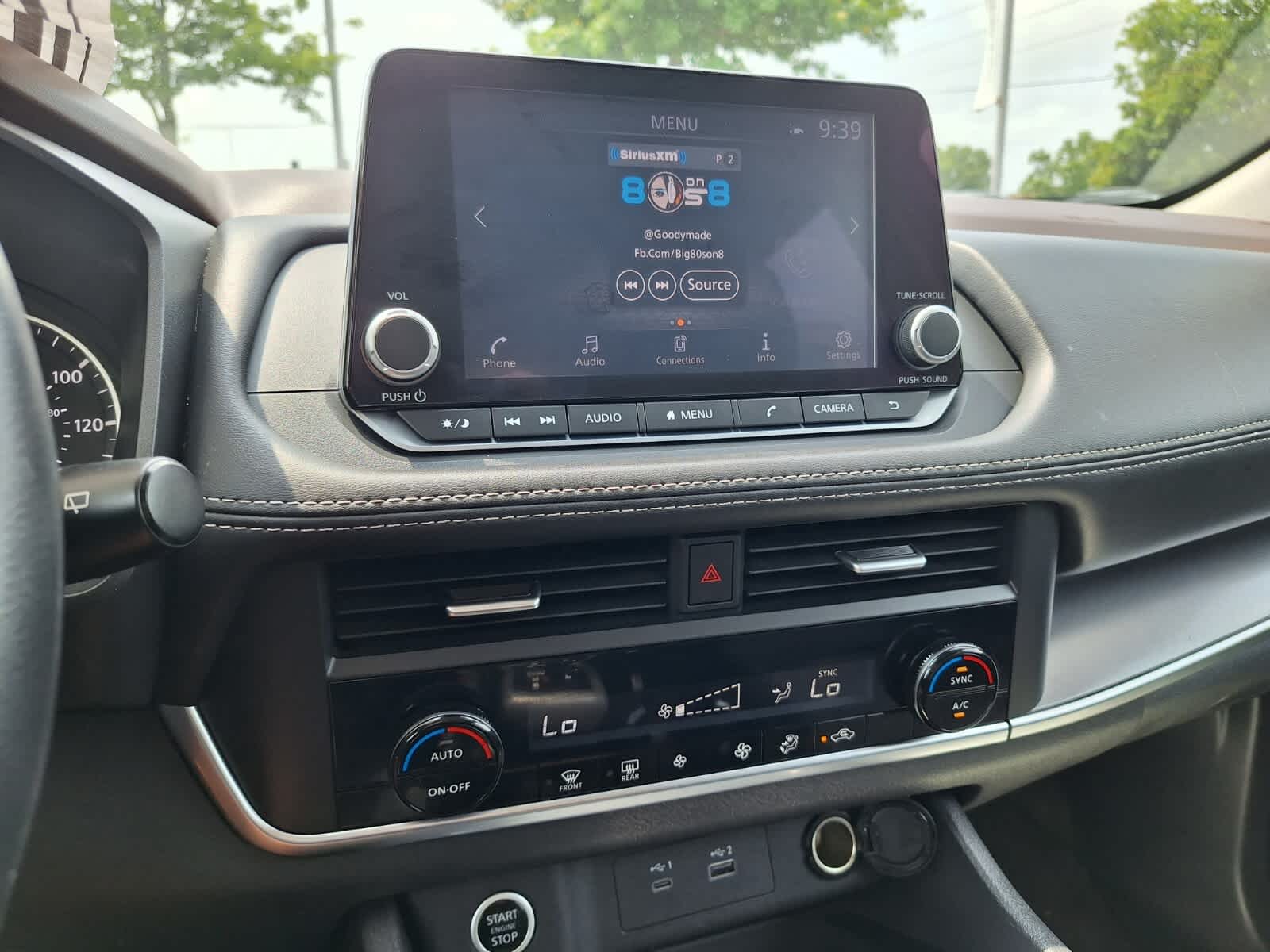 2023 Nissan Rogue SV photo 12