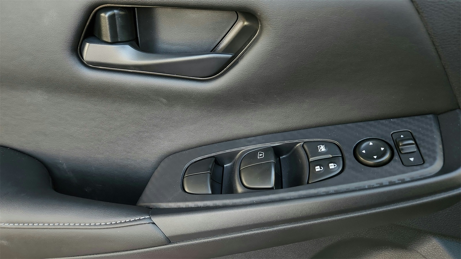 2024 Nissan Sentra S photo 21