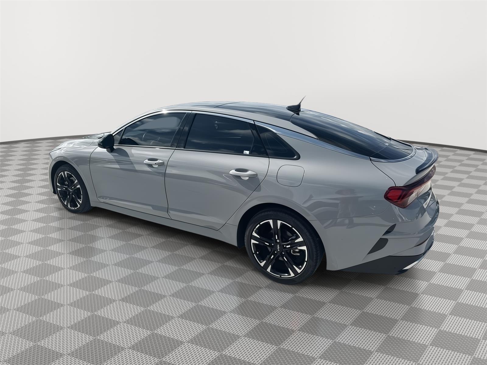 2024 Kia K5 GT-Line photo 6