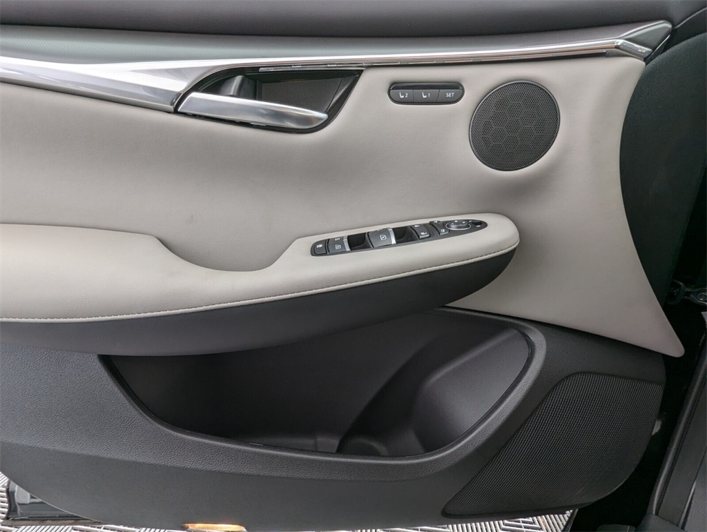 2025 Infiniti QX50 Luxe AWD photo 14