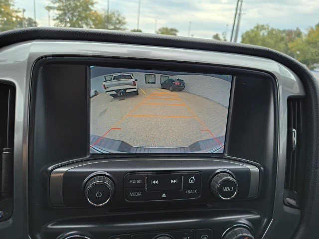 2015 Chevrolet Silverado LT photo 25