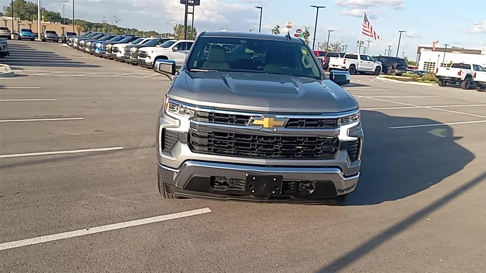 2026 Chevrolet Silverado 1500 LT photo 3