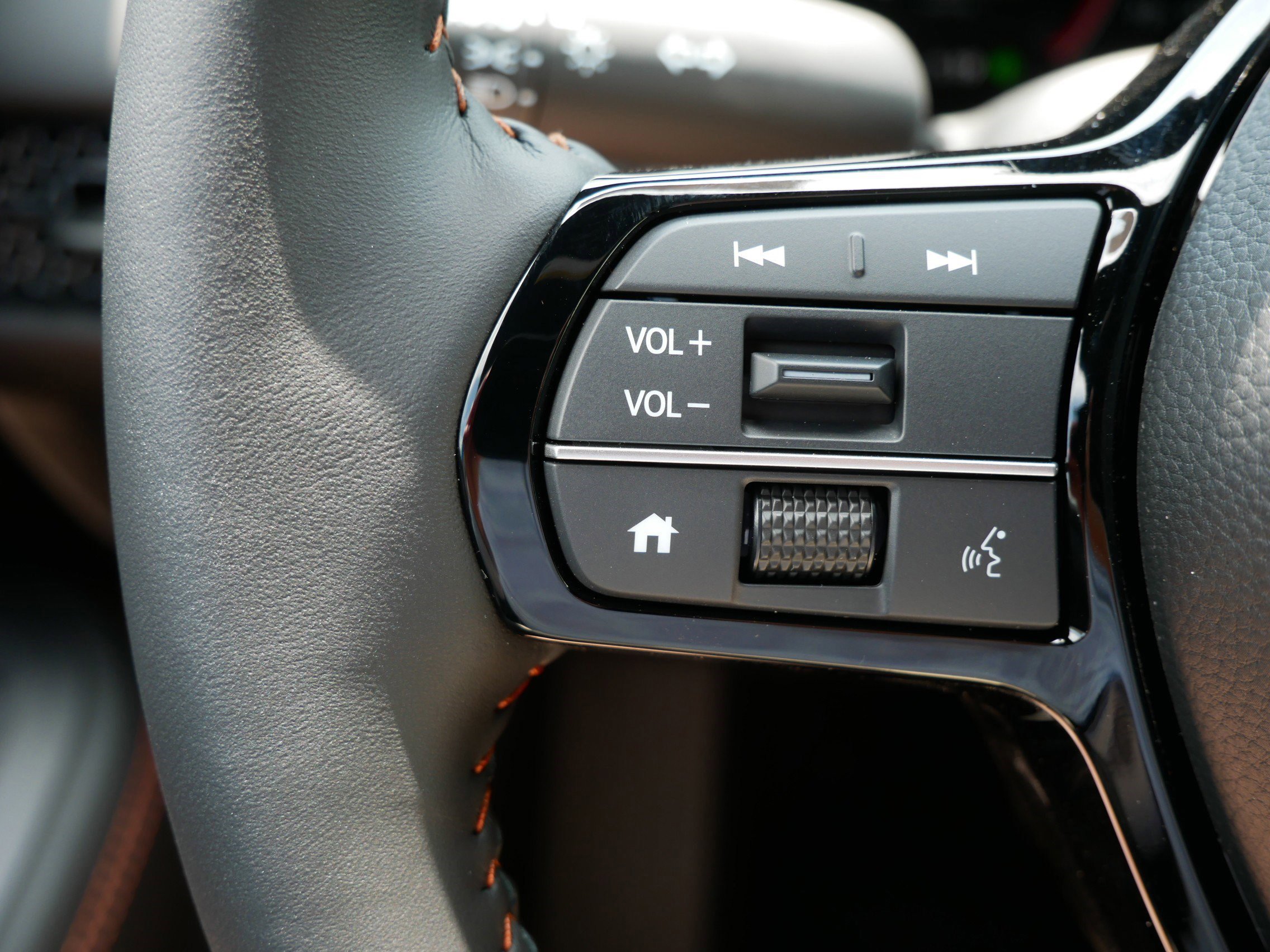 2026 Honda HR-V Sport photo 8