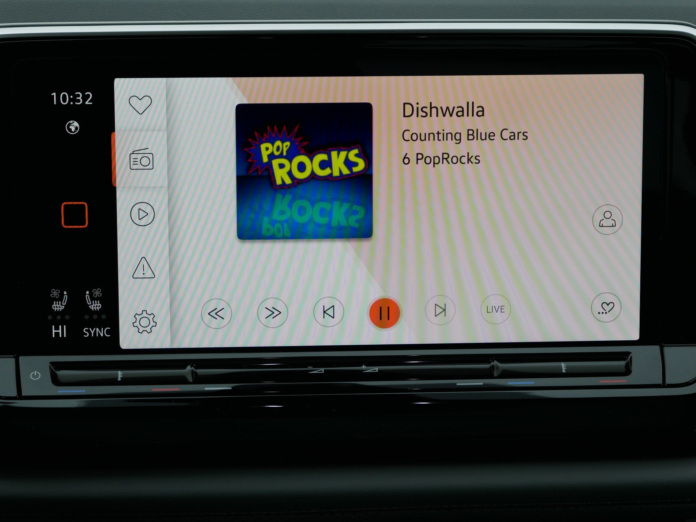 2025 Volkswagen Atlas Peak Edition SE photo 3