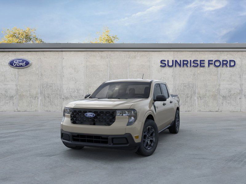 2025 Ford Maverick XLT photo 2