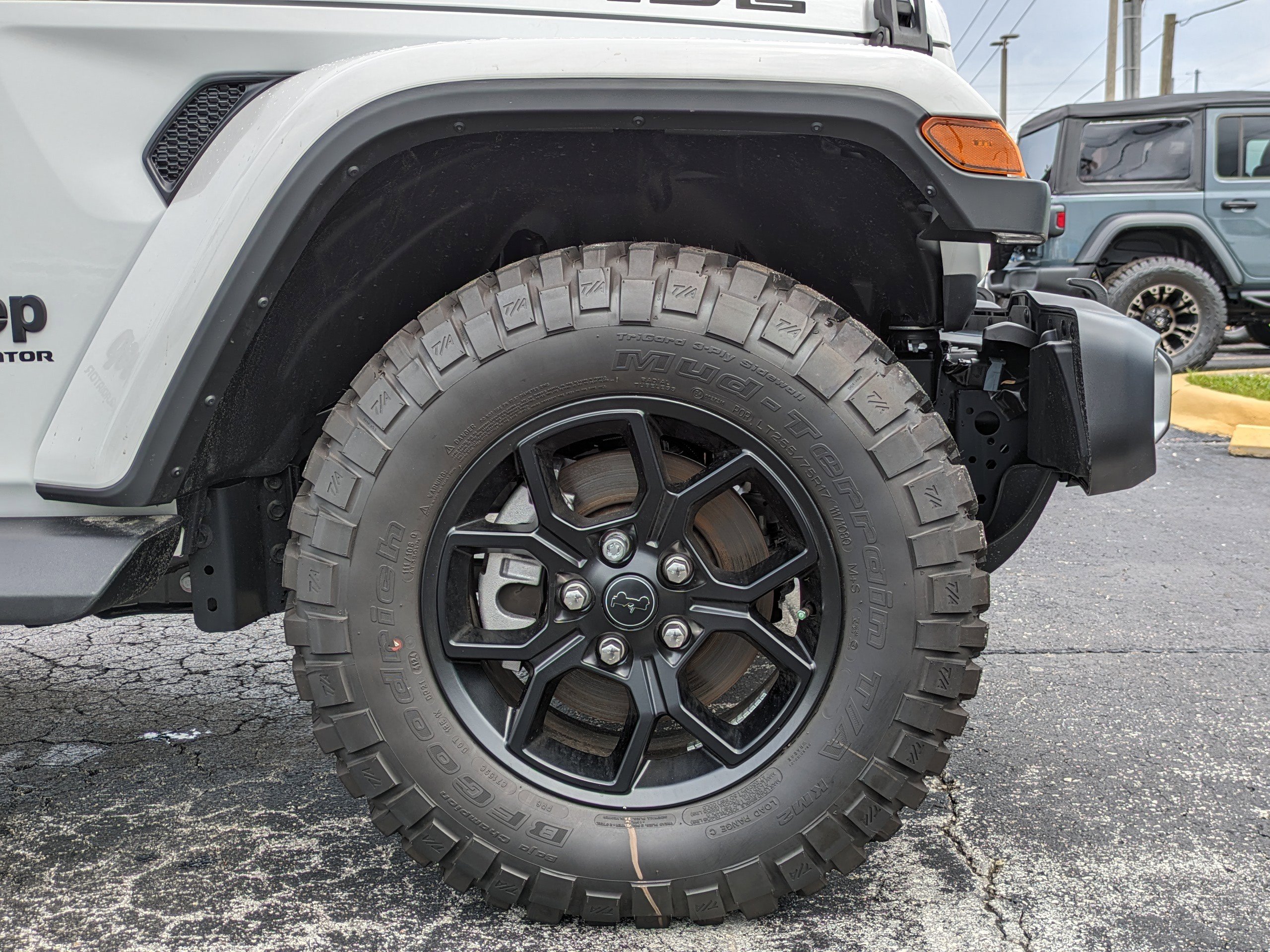 2025 Jeep Gladiator Sport photo 10