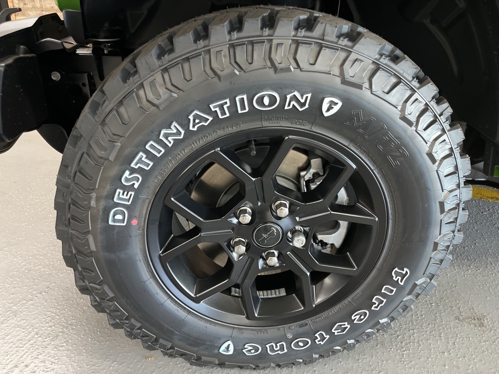 2025 Jeep Gladiator Sport photo 3