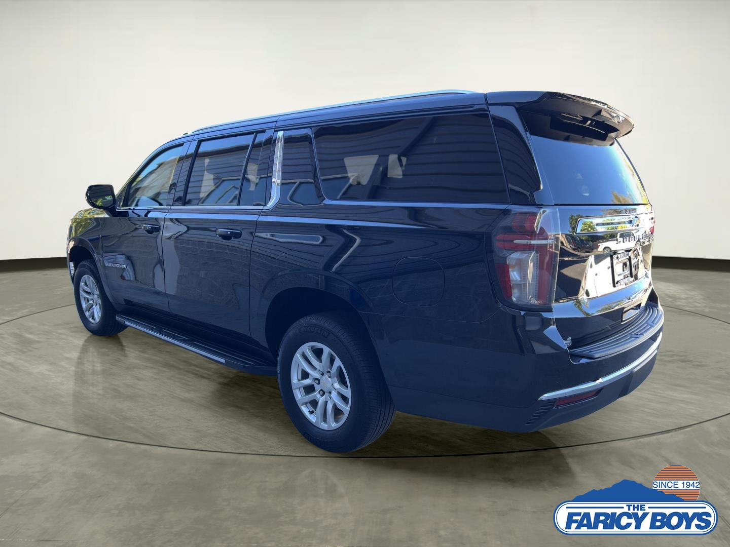 2024 Chevrolet Suburban LS photo 3