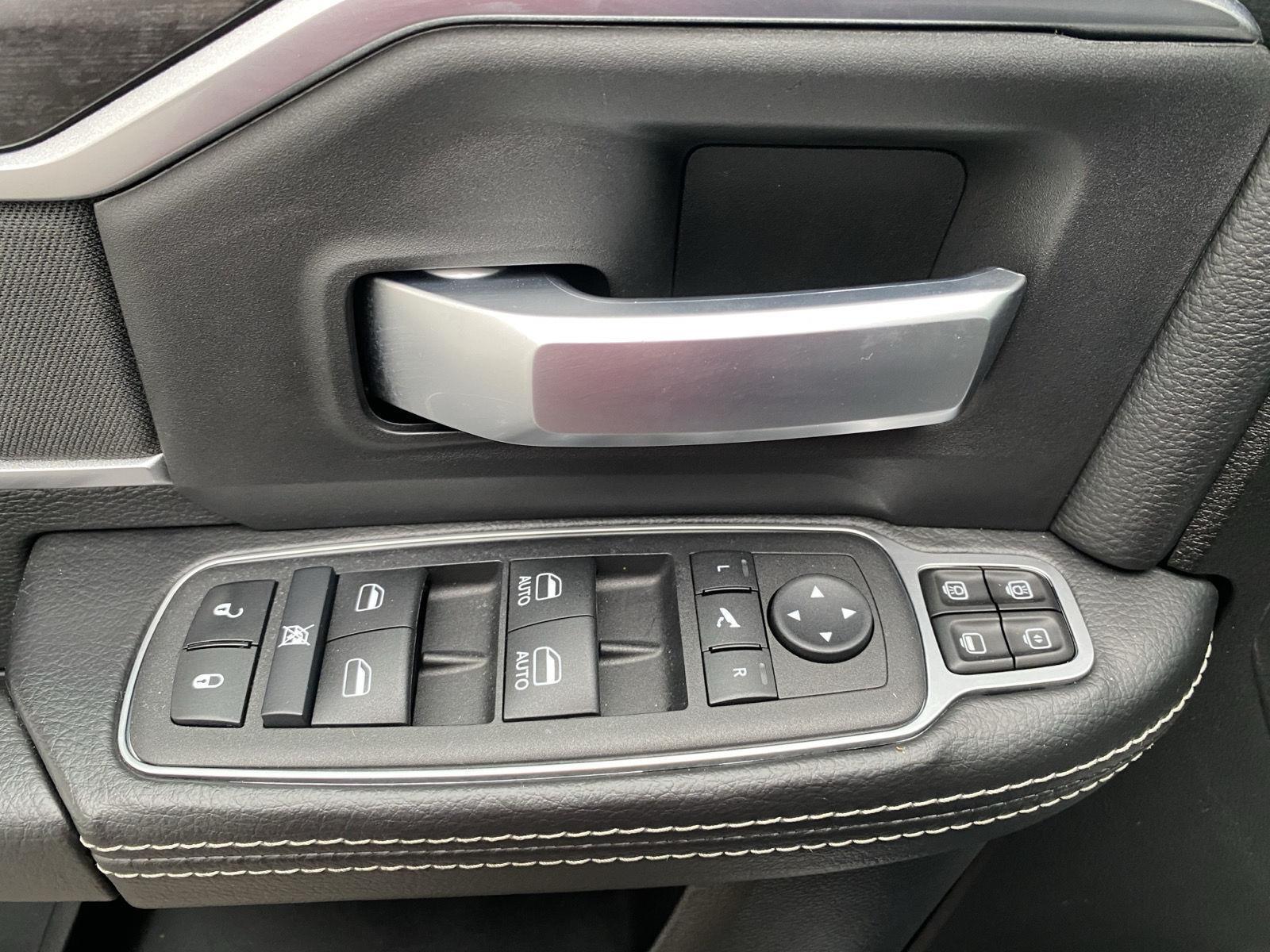 2024 Ram 2500 Big Horn photo 12