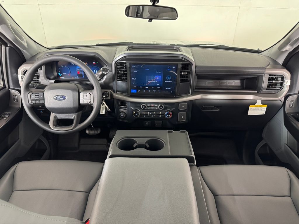 2025 Ford F-150 XL photo 4