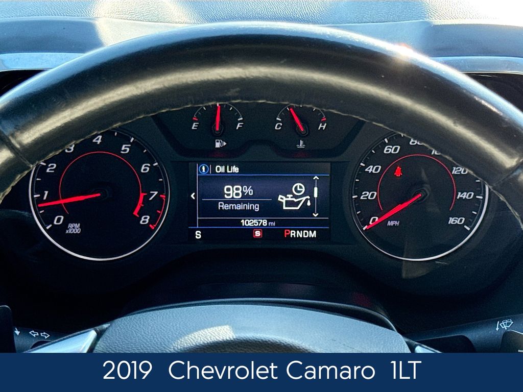 2019 Chevrolet Camaro 1LT photo 2